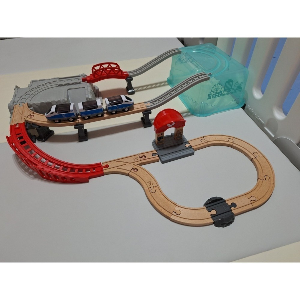 【築夢花世界】-COSTCO 好市多代購 Hape 城市街景軌道火車 48件組-細節圖7