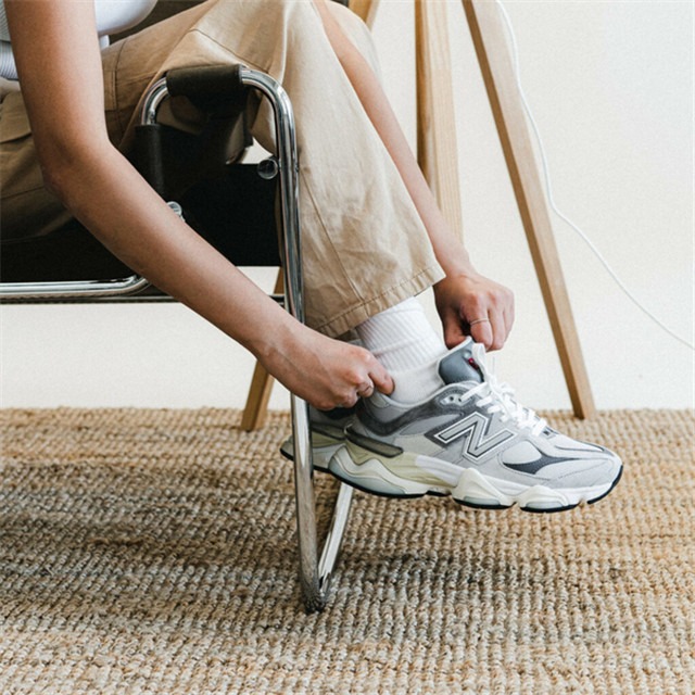 韓国の慰安婦像 New balance U9060gry Rain Cloud | orelplanet.ru