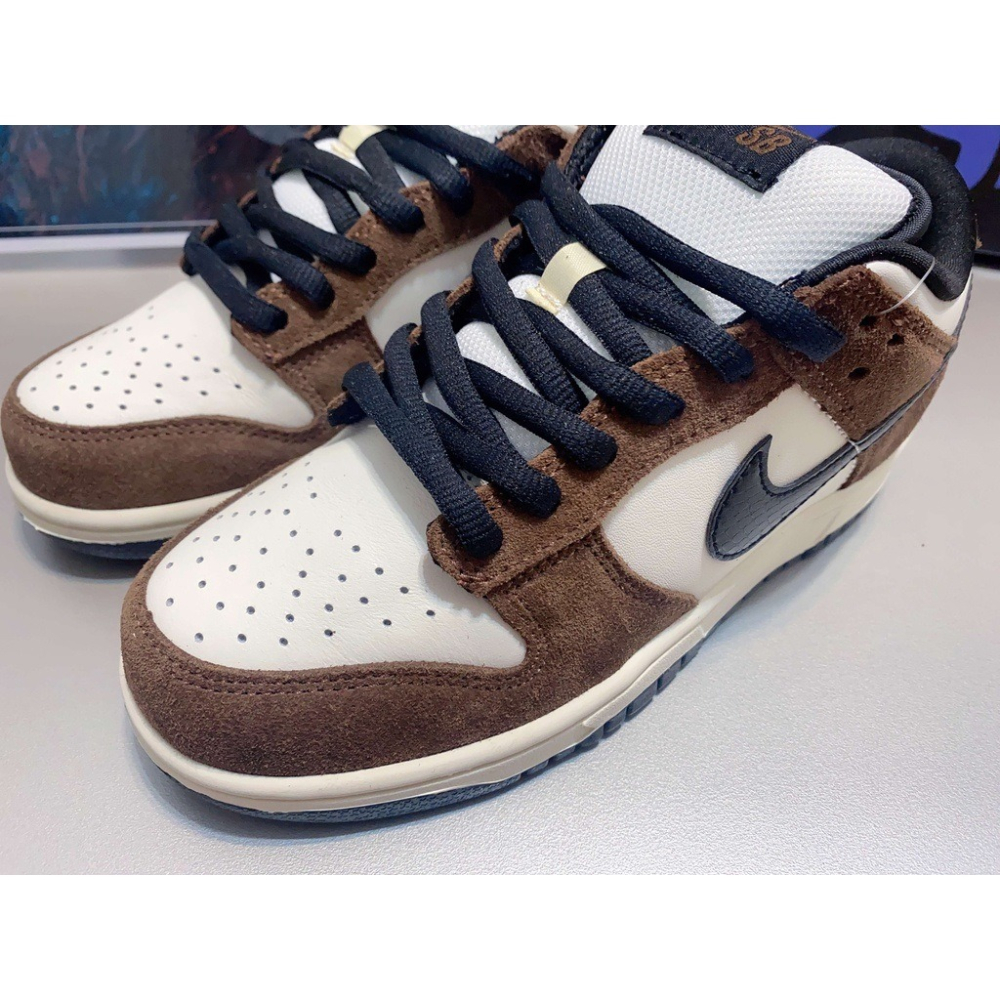 《Value》Nike DUNK 白色 咖啡 摩卡 棕色 黑勾 麂皮 滑板鞋 休閒鞋 穿搭 百搭 304292-102-細節圖7