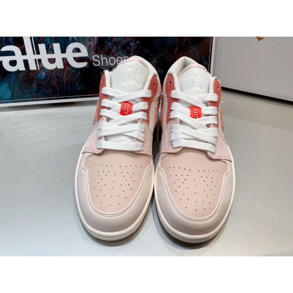 《Value》Nike Air Jordan 1 Low AJ1 白粉 粉色 情人節 低筒 滑板鞋 DM5443-666-細節圖4