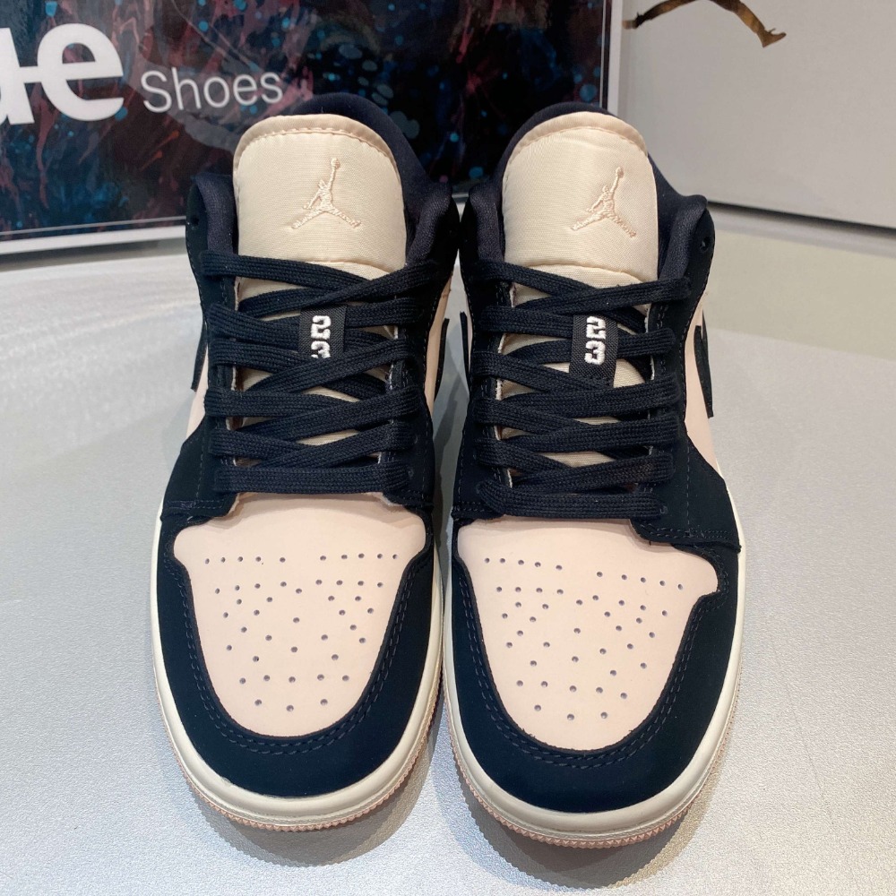 《Value》Nike Air Jordan 1 Low ＂Guava lce＂ 黑粉 低筒 板鞋 DC0774-003-細節圖3