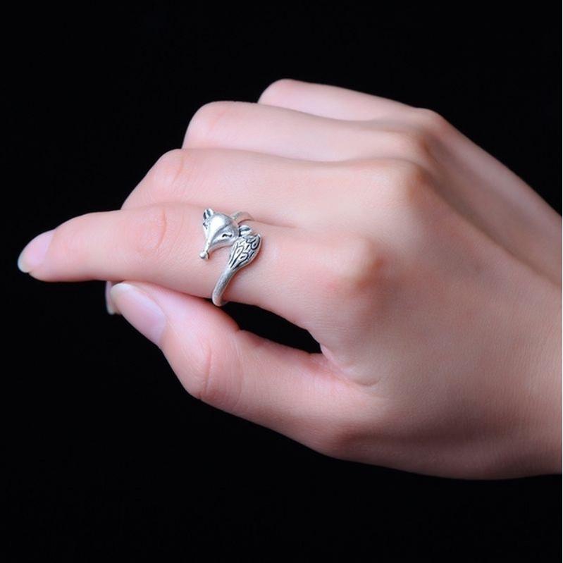 **『富貴坊』【開光】狐仙狐狸戒指，狐狸指環，狐仙，九尾靈狐銀戒，斬小三，促姻緣，招人緣，旺生意，北極銀狐-細節圖3