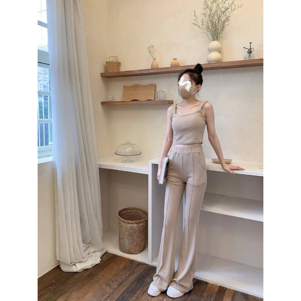 季末 現貨出清 🫶獨家🎉休閒方領背心+喇叭褲套裝-細節圖5