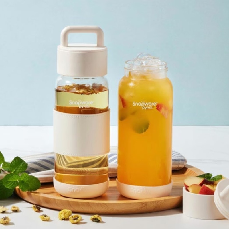 【Snapware康寧密扣】 晶透隨身手提耐熱玻璃水瓶710ml - 奶油白-細節圖4