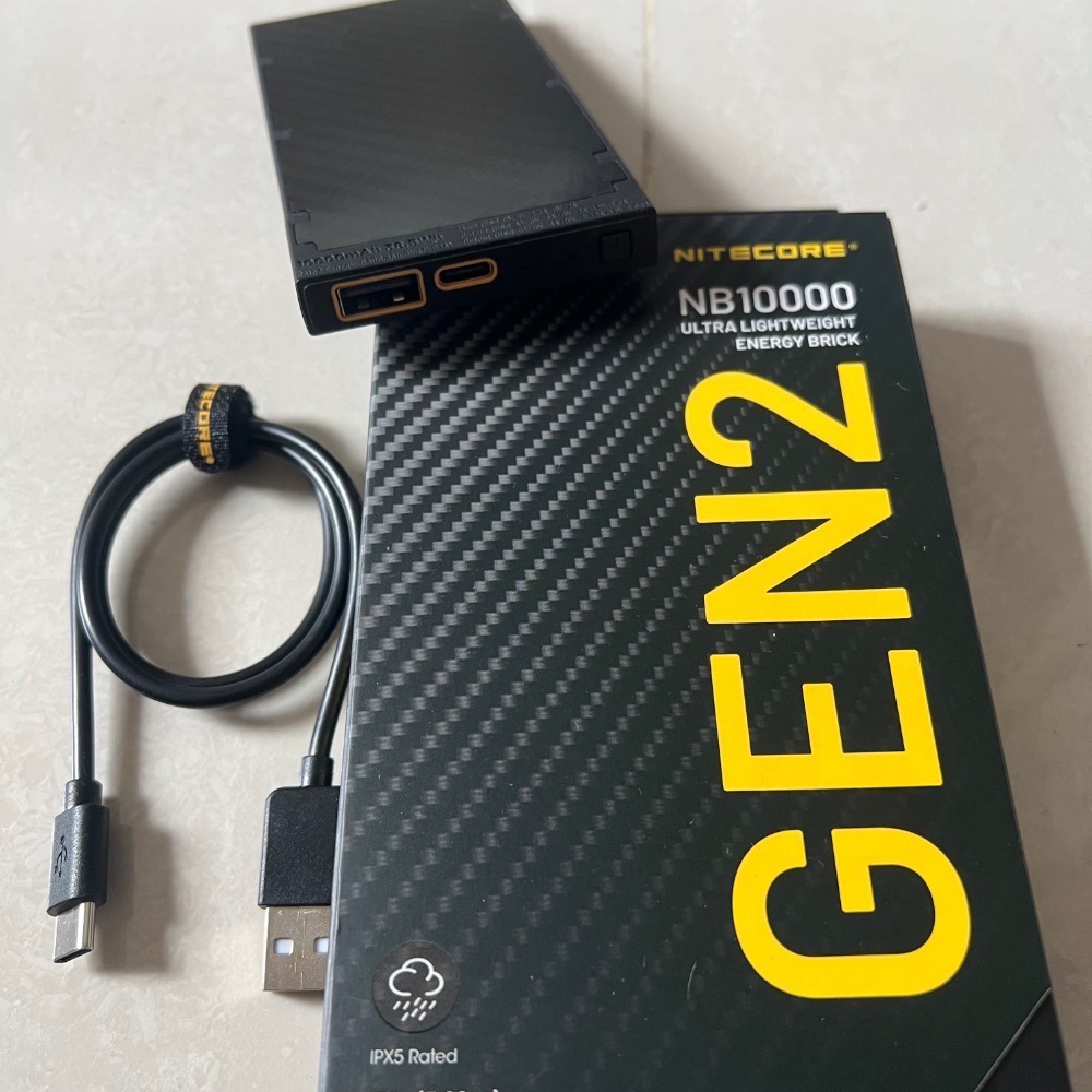 ￼【浩哥戶外】新版 CCC認證通過NiteCore NB10000 Gen2 / NB20000 超輕量碳纖維-細節圖3