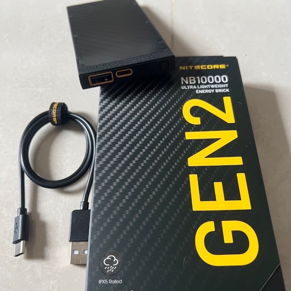 ￼【浩哥戶外】新版 CCC認證通過NiteCore NB10000 Gen2 / NB20000 超輕量碳纖維-細節圖3