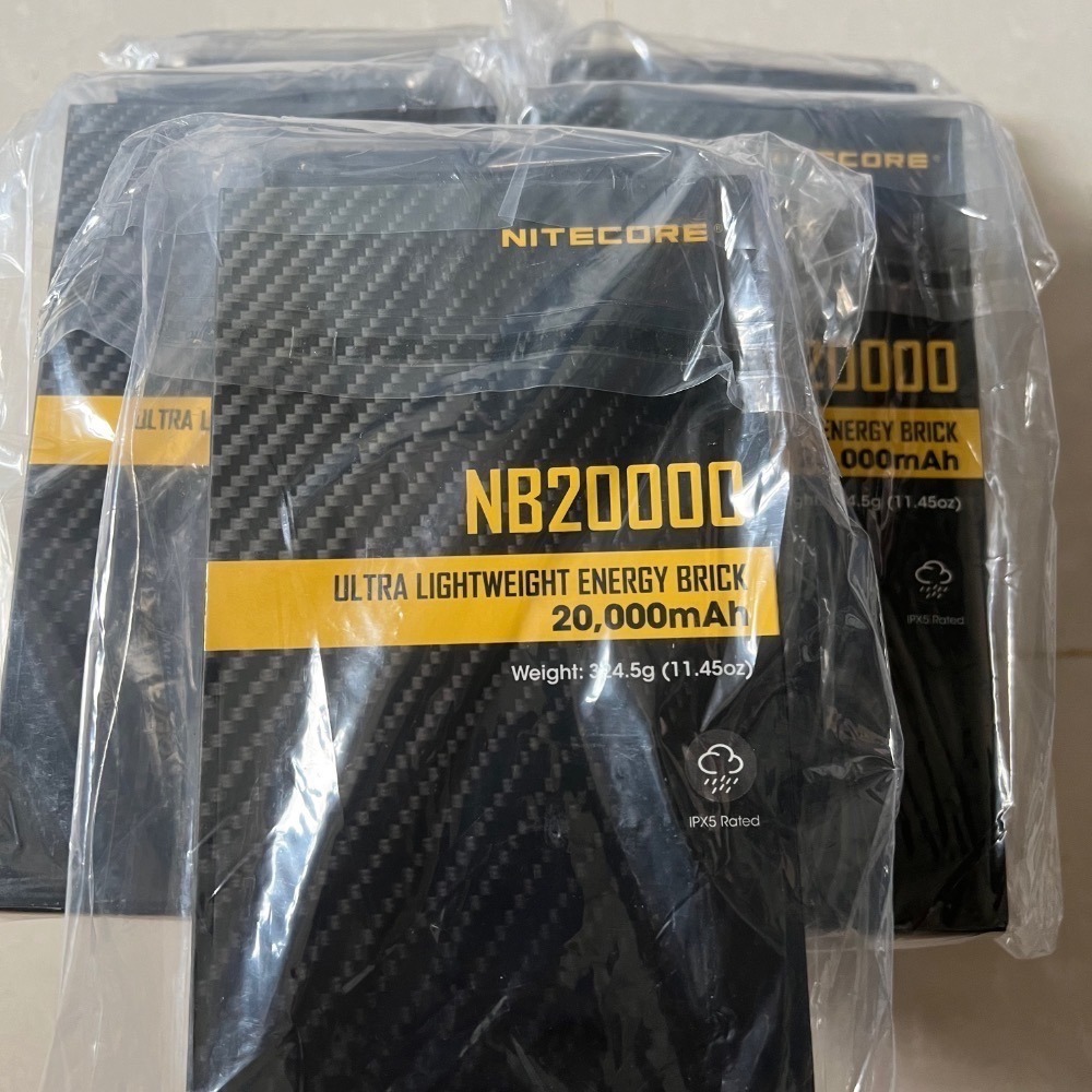 ￼【浩哥戶外】新版 CCC認證通過NiteCore NB10000 Gen2 / NB20000 超輕量碳纖維-細節圖2