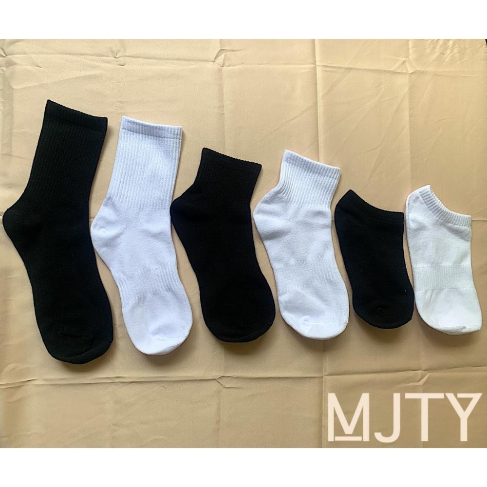 現貨⚠️快速出貨⚠️穿搭必備 船襪  短襪 中筒襪 基本款 素色 黑 白  純棉  素色襪 素面 長襪 襪-細節圖3