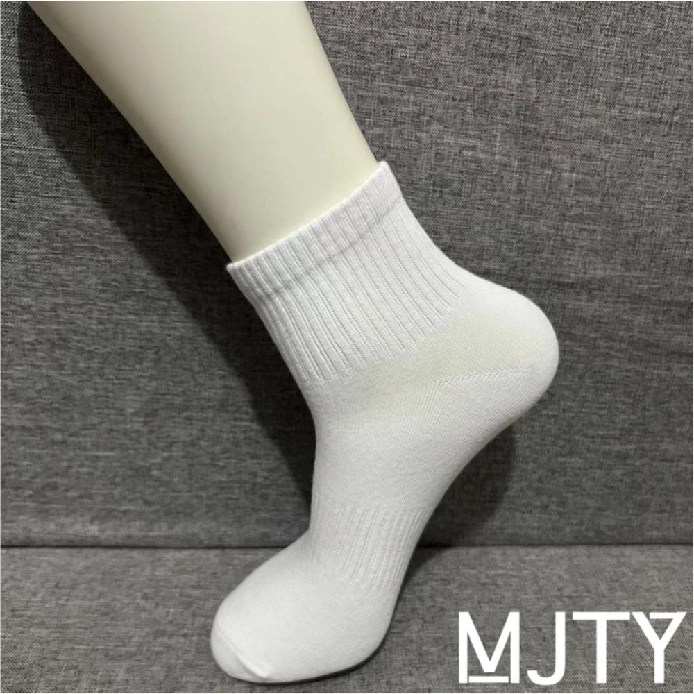 現貨⚠️快速出貨⚠️穿搭必備 船襪  短襪 中筒襪 基本款 素色 黑 白  純棉  素色襪 素面 長襪 襪-細節圖5