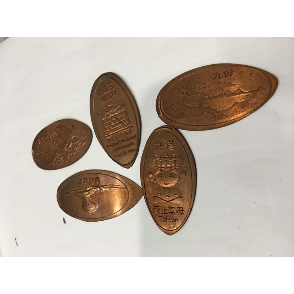 阿得收藏品】壓印幣紀念幣迪士尼尼莫/劍湖山世界巨蟹座- 阿得斷捨離出