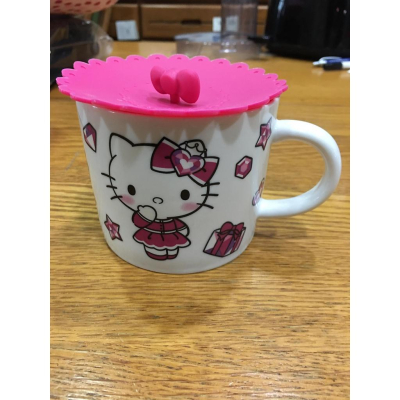 【阿得收藏品】 Hello Kitty品味夢幻馬克杯（附蓋）