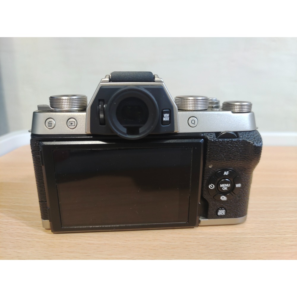 fujifilm xt100, fujifilm xt-100微單眼單機身,有翻轉螢幕，WiFi 傳輸-細節圖4