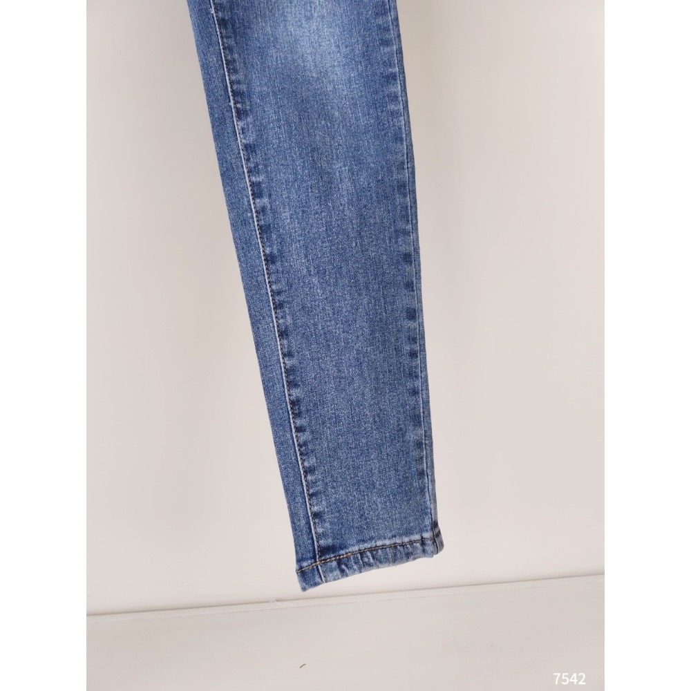 🌟極緻顯瘦🌟 左右雙釦微刷白✅修身窄管褲 窄直小腳褲💯-細節圖8