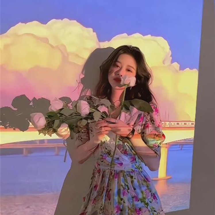 【台灣現貨】網紅卡片拍照投影儀風景氛圍感LED表白場景道具生日快樂投影燈-細節圖2