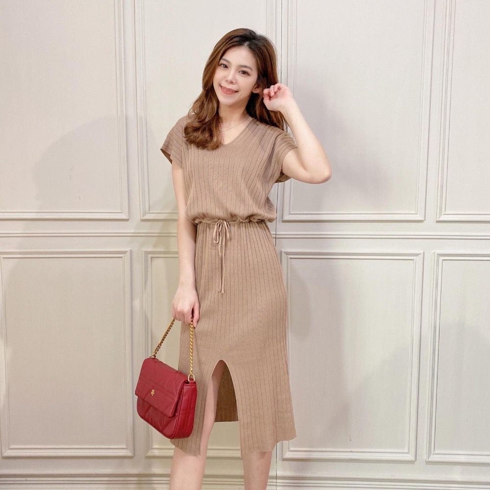．涼感坑條簡約洋裝-細節圖2