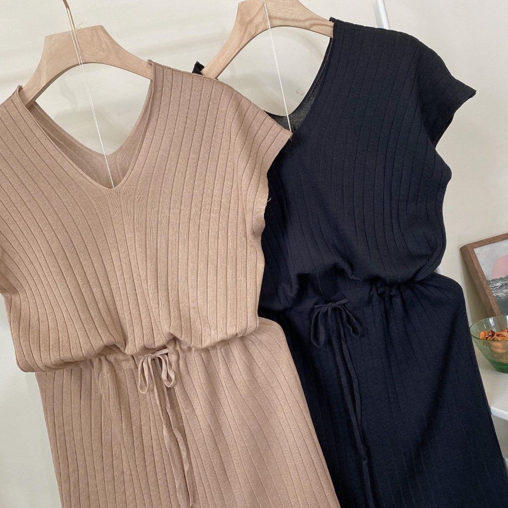 ．涼感坑條簡約洋裝-細節圖7