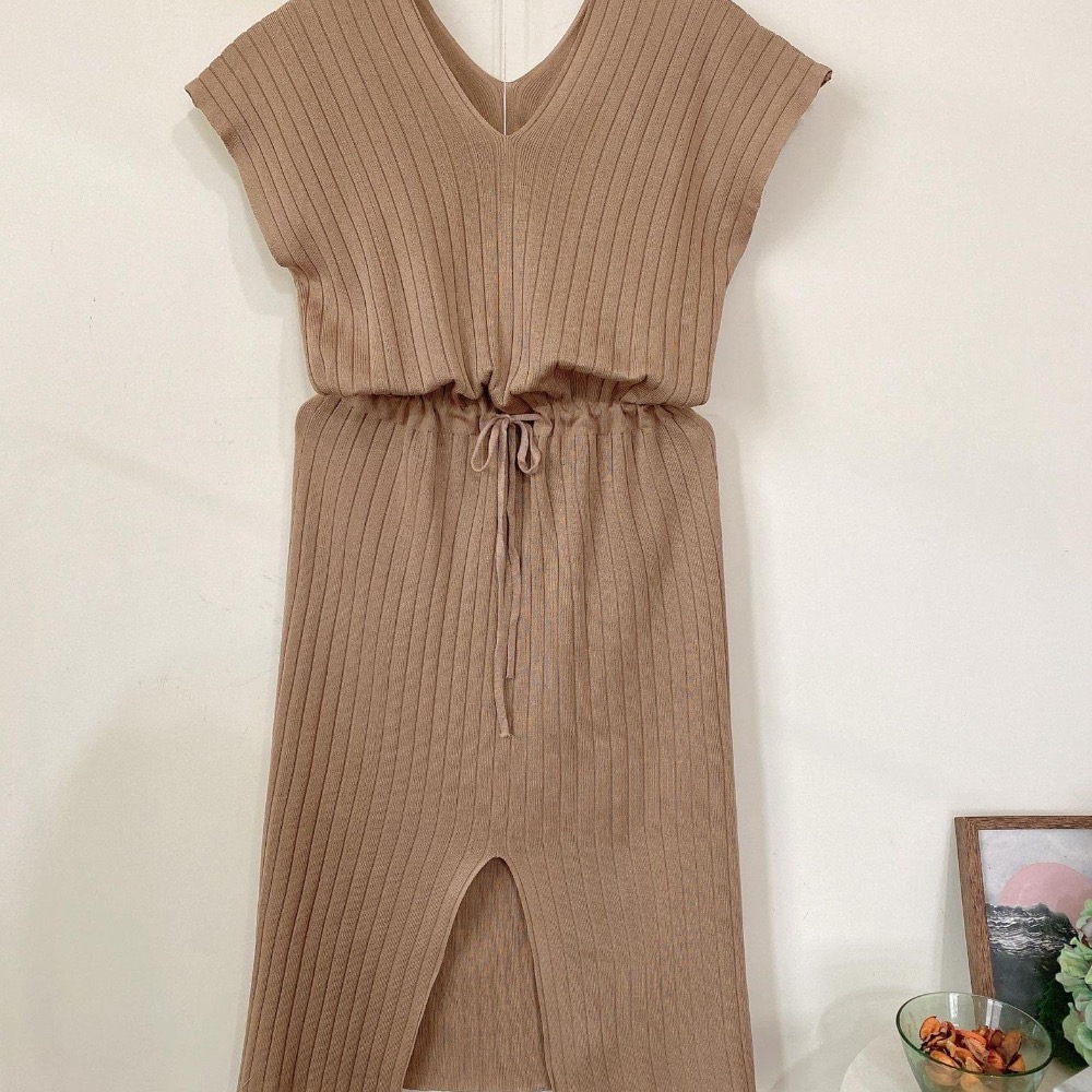 ．涼感坑條簡約洋裝-細節圖10