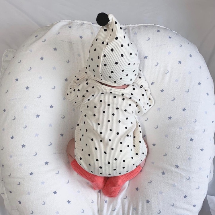 包屁衣【24H出貨】💛韓系 點點印花長袖包屁衣（附贈帽子）包屁衣 新生兒包屁衣 長袖包屁衣 新生兒衣服 嬰兒衣服 童裝-細節圖5