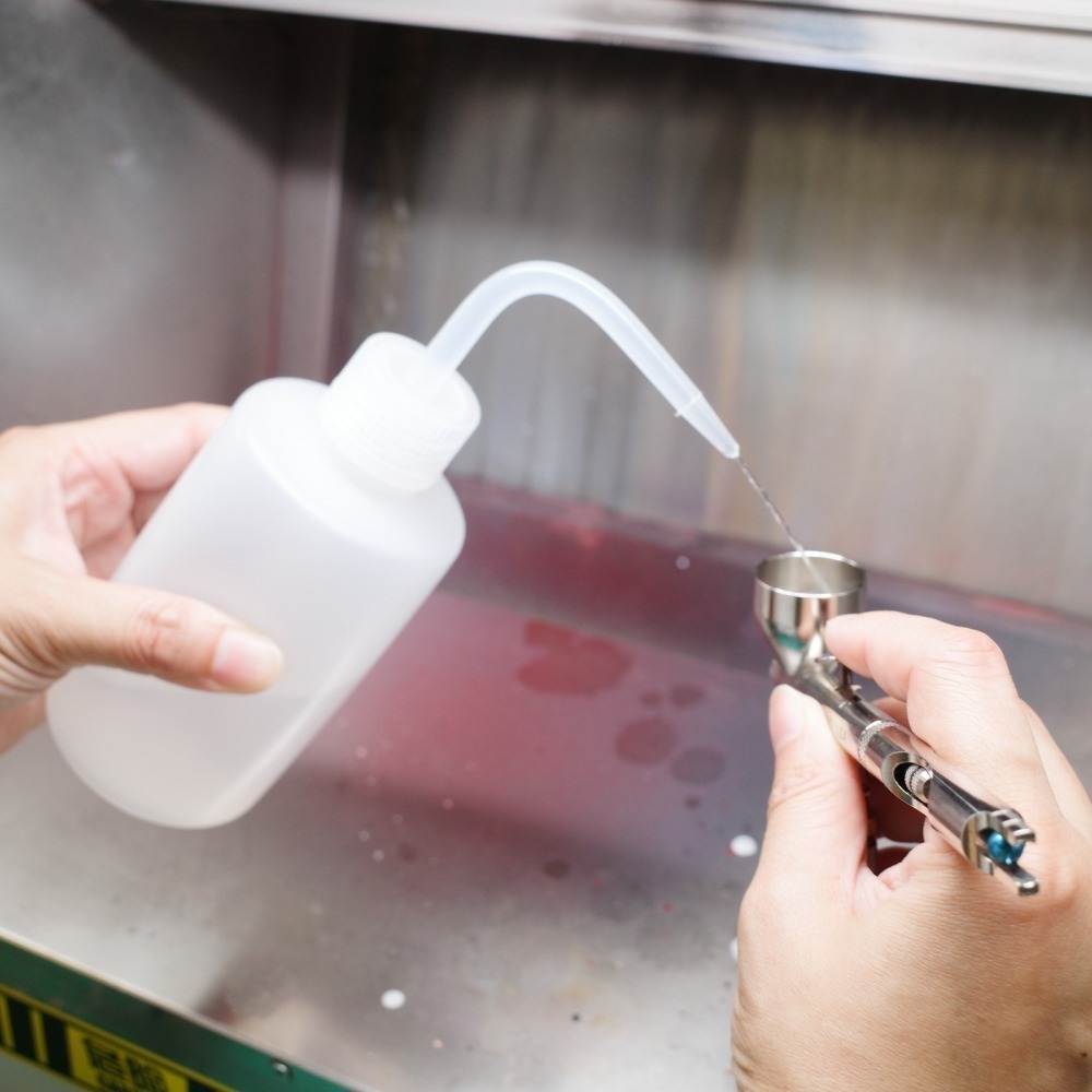 [从人] 溶劑彎頭按壓瓶 250ml 附嘴蓋 噴筆清洗瓶 彎嘴瓶 溶劑擠壓瓶 塑膠洗瓶 溶劑瓶-細節圖3