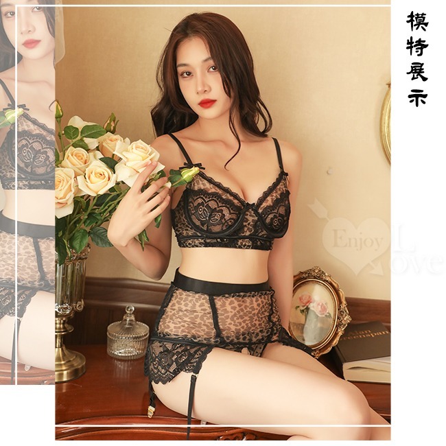 情趣比基尼 三件組 【比基尼+吊襪帶+內褲】豹紋繡花拼接波點後交錯裸臀吊襪帶 火辣誘惑 情趣睡衣 性感內衣-細節圖2