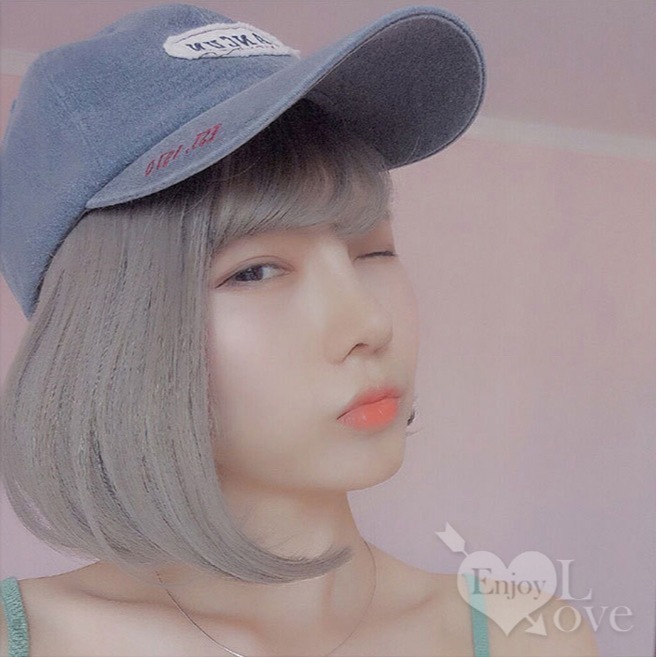 裝扮假髮 空氣瀏海C字內灣燙短直髮【奶奶灰】男女通用假髮 網美直播 角色扮演 舞會表演派對裝扮 男扮女 偽娘變裝-細節圖3