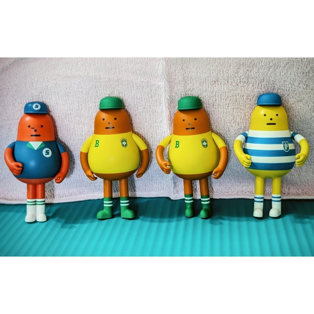 轉售黏黏怪物研究所SML 坐坐系列basemon bananamon國家公仔系列巴西芬蘭-細節圖8