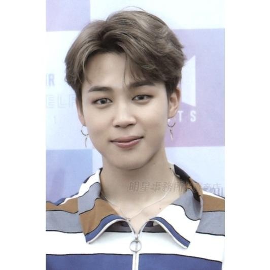 韓國進口 ASMAMA 正品 朴智旻同款 防彈少年團 BTS Jimin 智旻 同款羽毛圓環耳環 韓國耳環 耳夾耳環-細節圖4