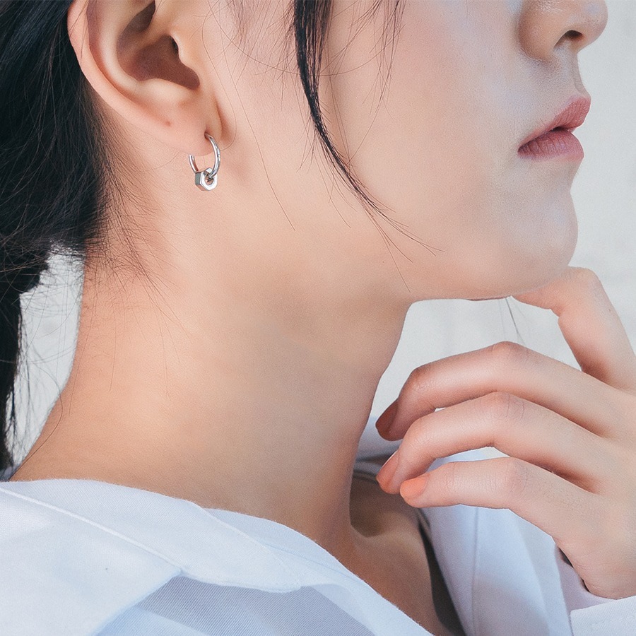 韓國代購 ASMAMA正品 SKZ Stray Kids HAN 韓知城 同款六角螺帽鈦鋼扣式圓環耳環 耳夾耳環-細節圖9