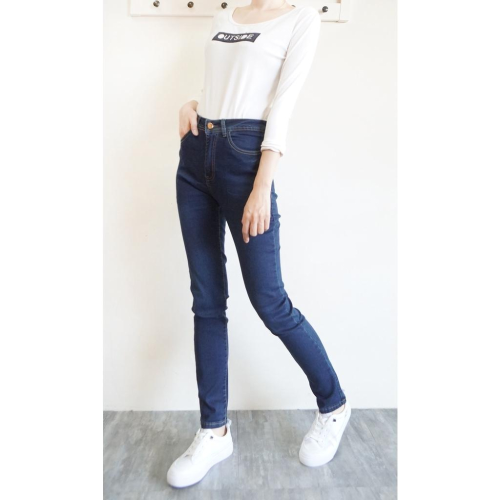 現貨 高腰顯瘦 彈力牛仔長褲 小中大尺碼 細腰提臀美尻 ins素色百搭 休閒長褲  彈性牛仔褲【855-783】M~3L-細節圖5