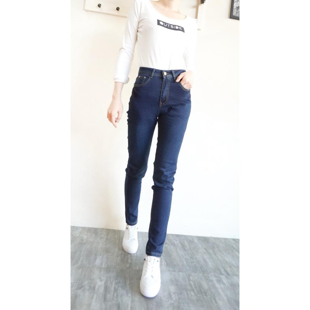 現貨 高腰顯瘦 彈力牛仔長褲 小中大尺碼 細腰提臀美尻 ins素色百搭 休閒長褲  彈性牛仔褲【855-783】M~3L-細節圖6