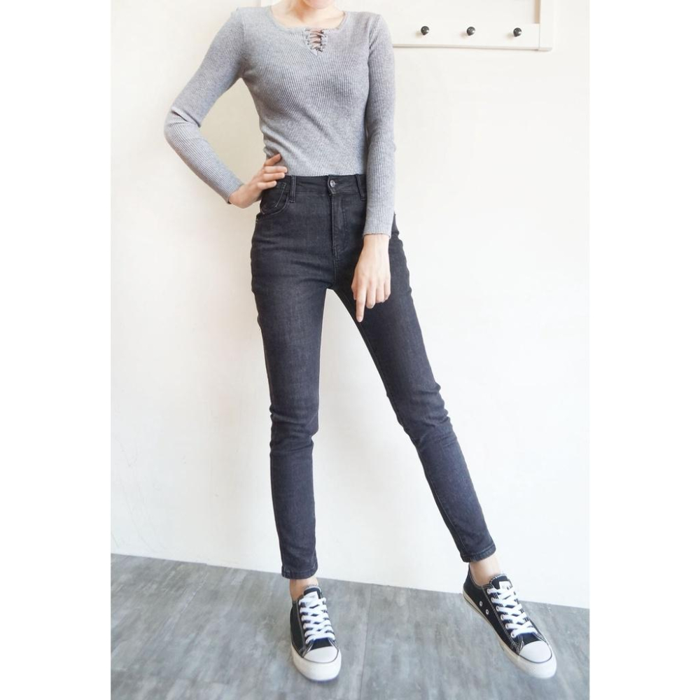 韓版高腰 超彈顯瘦 保暖磨毛牛仔褲 秋冬保暖褲 黑灰刷色 素色百搭 小腳褲  牛仔長褲【633-665】S~XL-細節圖5