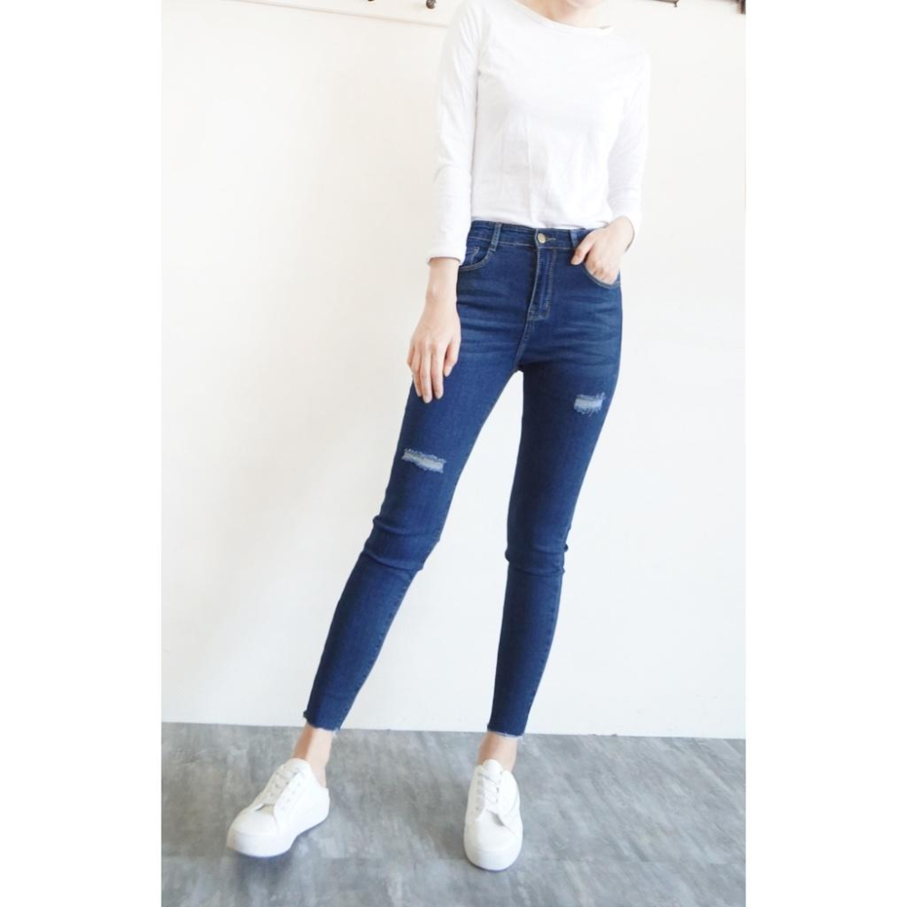 獨家訂製 超彈力交織丹寧 高腰顯瘦 牛仔褲 小腳褲 休閒牛仔褲 質感刷破 素色百搭 長褲【851-361】S~XL-細節圖7