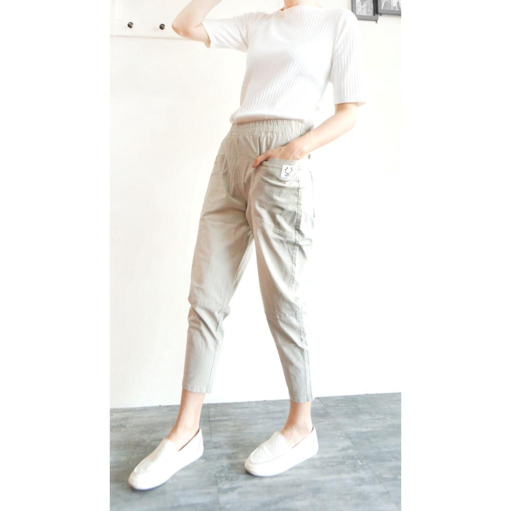 高腰鬆緊 休閒棉麻哈倫褲 寬鬆舒適 彈力顯瘦 素色百搭 春夏必備 薄款長褲 【253-612】M~2L(卡其、黑兩色)-細節圖4