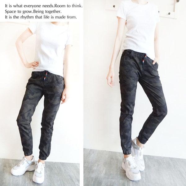 迷彩縮口褲 彈力迷彩褲 大尺碼 束口褲 工作褲 哈倫褲 鬆緊腰拉繩 休閒褲 韓版顯瘦 迷彩長褲【834-973】M~3L-細節圖3