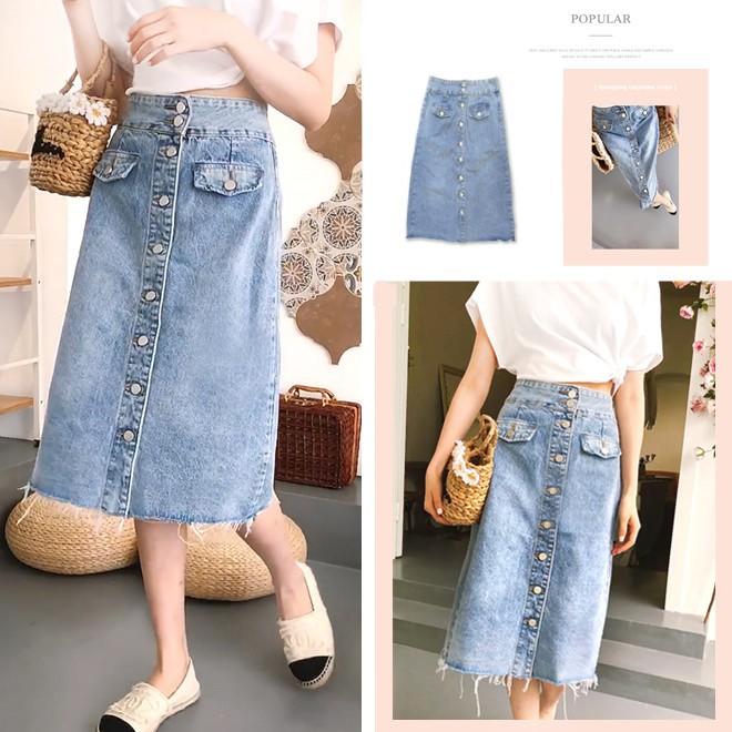 免運現貨 牛仔長裙 牛仔裙 水洗復古刷色 A字長裙 挺版顯瘦 亮眼排釦 裙襬抓鬚【517-900】藍色(S~XL)-細節圖2