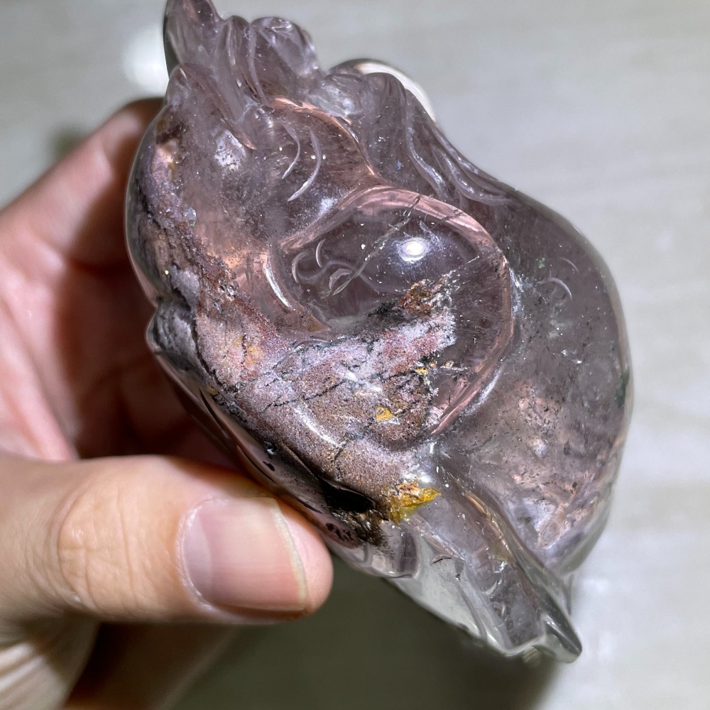 意象幽靈金蟾 幽靈水晶 帶彩虹光 三腳蟾蜍 三腳金蟾 招財開運擺件 附專屬帶彩燈底座 贈已穿孔粉晶愛心-細節圖3