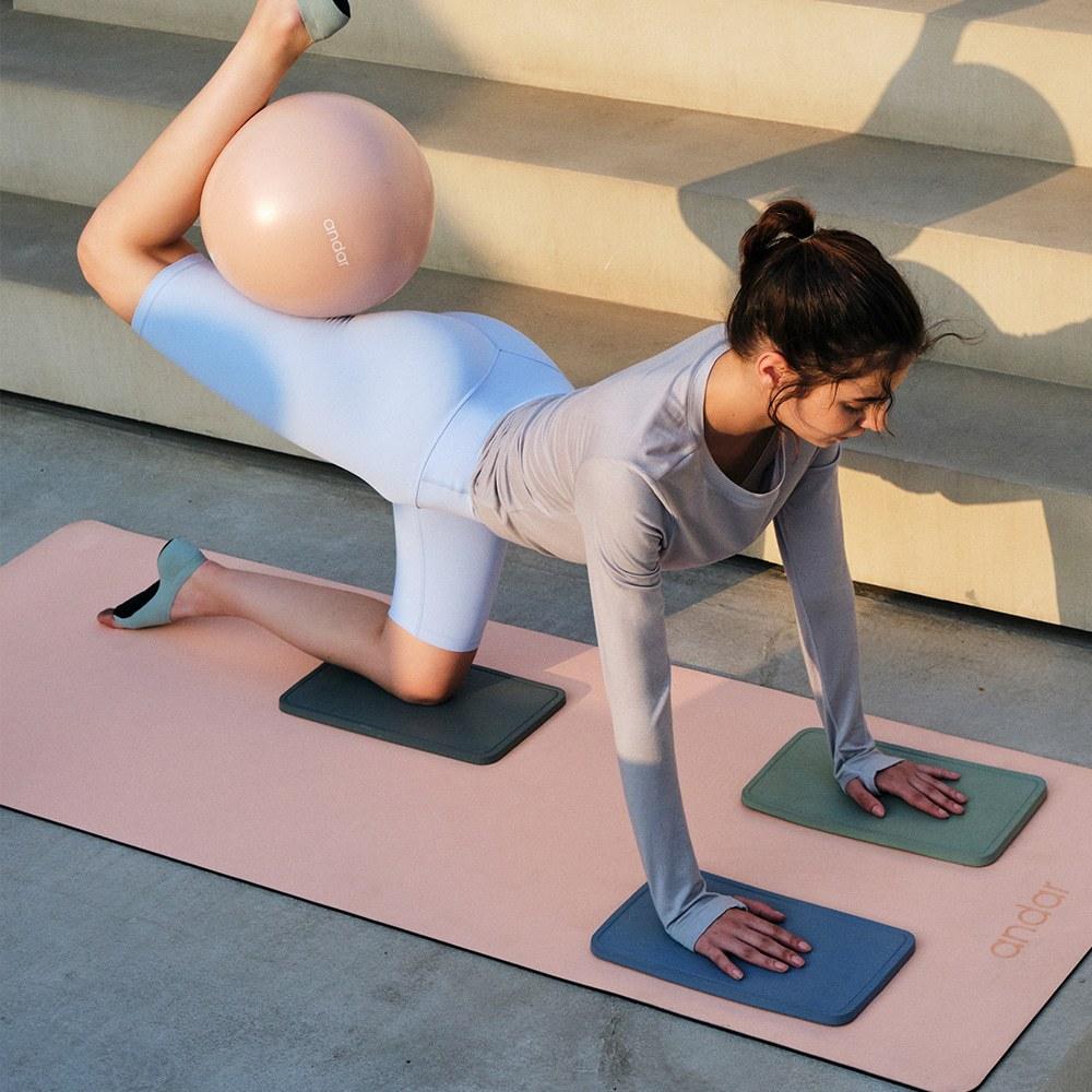ANDAR 瑜珈小型健身球 健身 瑜珈 伸展 放鬆 皮拉提斯 居家 瑜珈球 鍛鍊-細節圖5