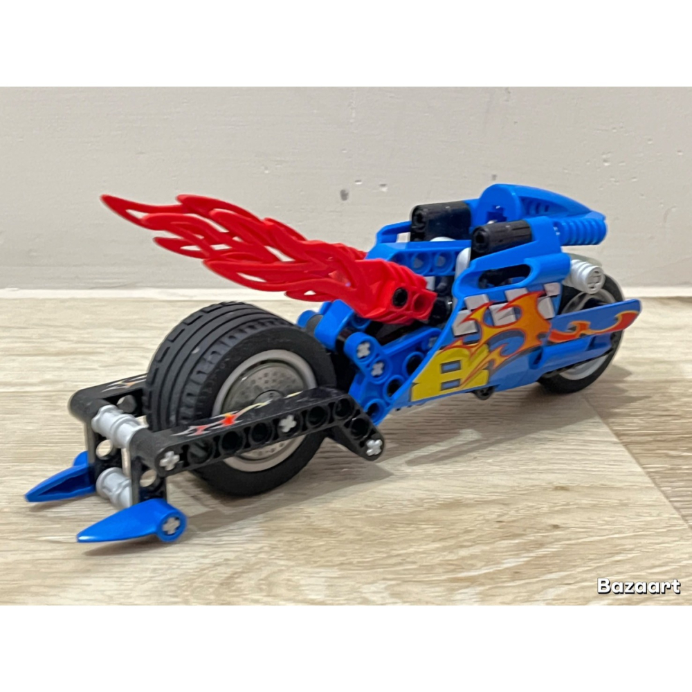 二手樂高 LEGO 速度猛擊者 僅有車子 無盒子 無說明書  8646-細節圖2