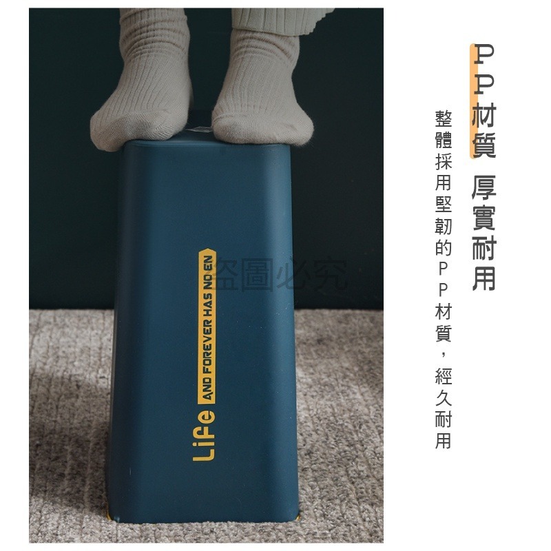 🚀密封鎖味🚀按壓式垃圾桶 家用垃圾桶 北歐風垃圾桶 垃圾桶 掀蓋垃圾桶 按壓垃圾筒 臥室垃圾桶 翻蓋垃圾桶 垃圾筒-細節圖9