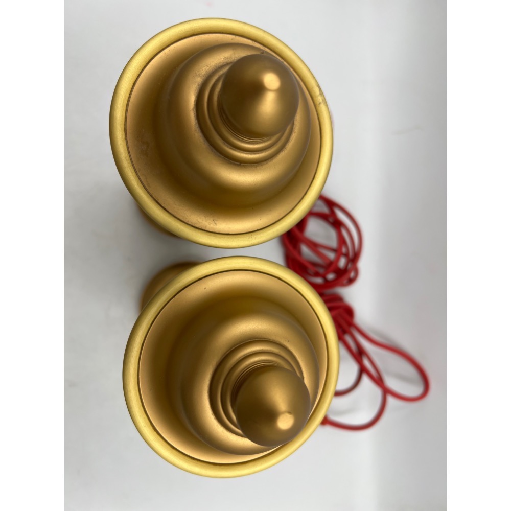 台灣製供佛純銅手染光明燈+純銅香爐很重真材實料一起賣只要六千原是供千手觀音用已移駕至大廳所以釋出給有需要的朋友可省很多錢-細節圖10