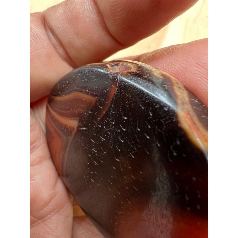 金元寶天地極品天珠是可遇不可求的聖珠具備辟邪避災的四通八達能力珠身潤澤圖騰特殊老天珠更帶出不凡的氣場財氣上揚-細節圖8