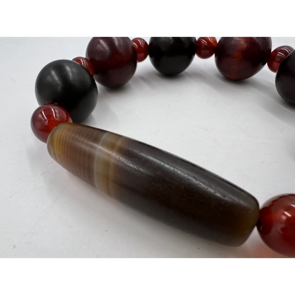 道法自然西藏天珠原礦管珠檀木圓珠串串祈願妙吉祥天珠手鍊巧妙紅色系組合是今年順心如意逢凶化吉之天象實物早期老天珠文物-細節圖3