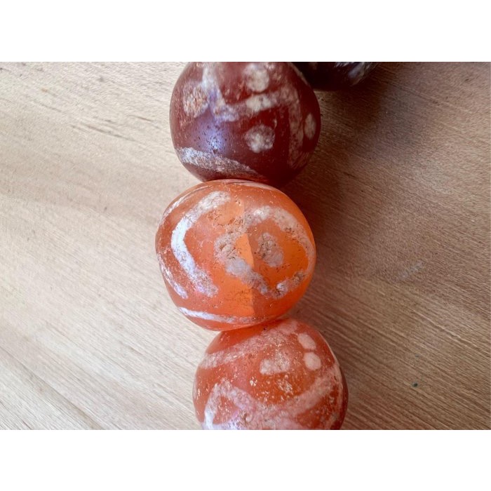 【古董拍賣】珍稀老件 西亞鑲蝕紅玉髓老珠手鍊 (約13mm) | 滿風化包漿 古董珠 老瑪瑙 護身符 文玩收藏-細節圖10