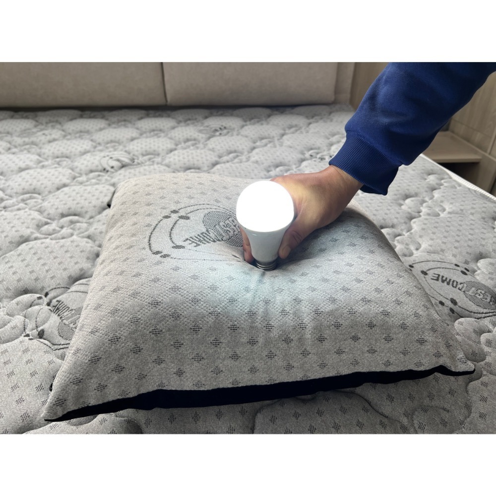 高品質石墨烯抱枕 石墨烯枕頭多用途 經燈泡能量測試含量高 限量特價 感受體驗 家人的健康不能等 石墨烯 負離子 遠紅外線-細節圖4