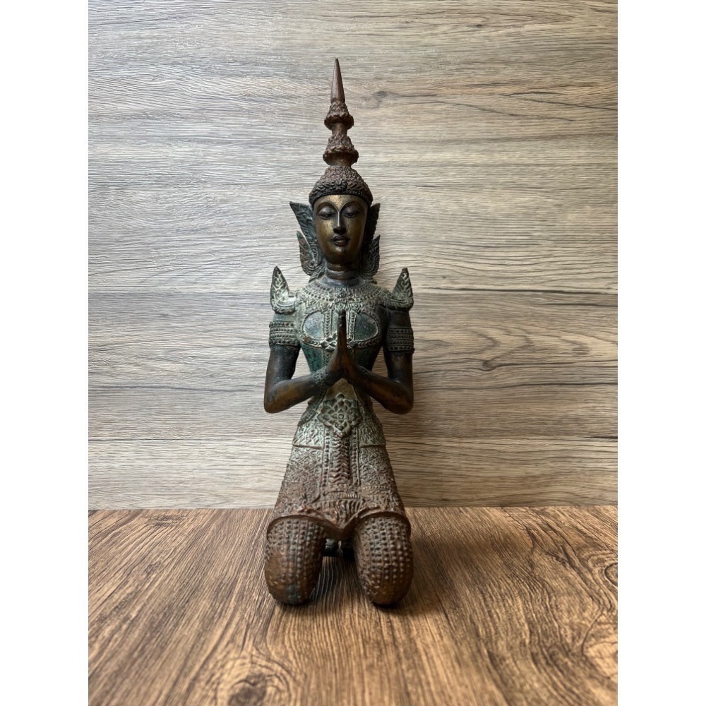 早期泰國銅鑄侍神像｜Thepphanom跪姿合十供奉尊 #ThaiDeityStatue #KneelingAngel-細節圖2