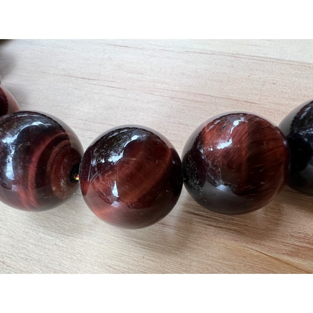 【天珠寺磁場】 天然紅虎眼石手環大顆直徑18mm實品拍攝便宜賣-細節圖7