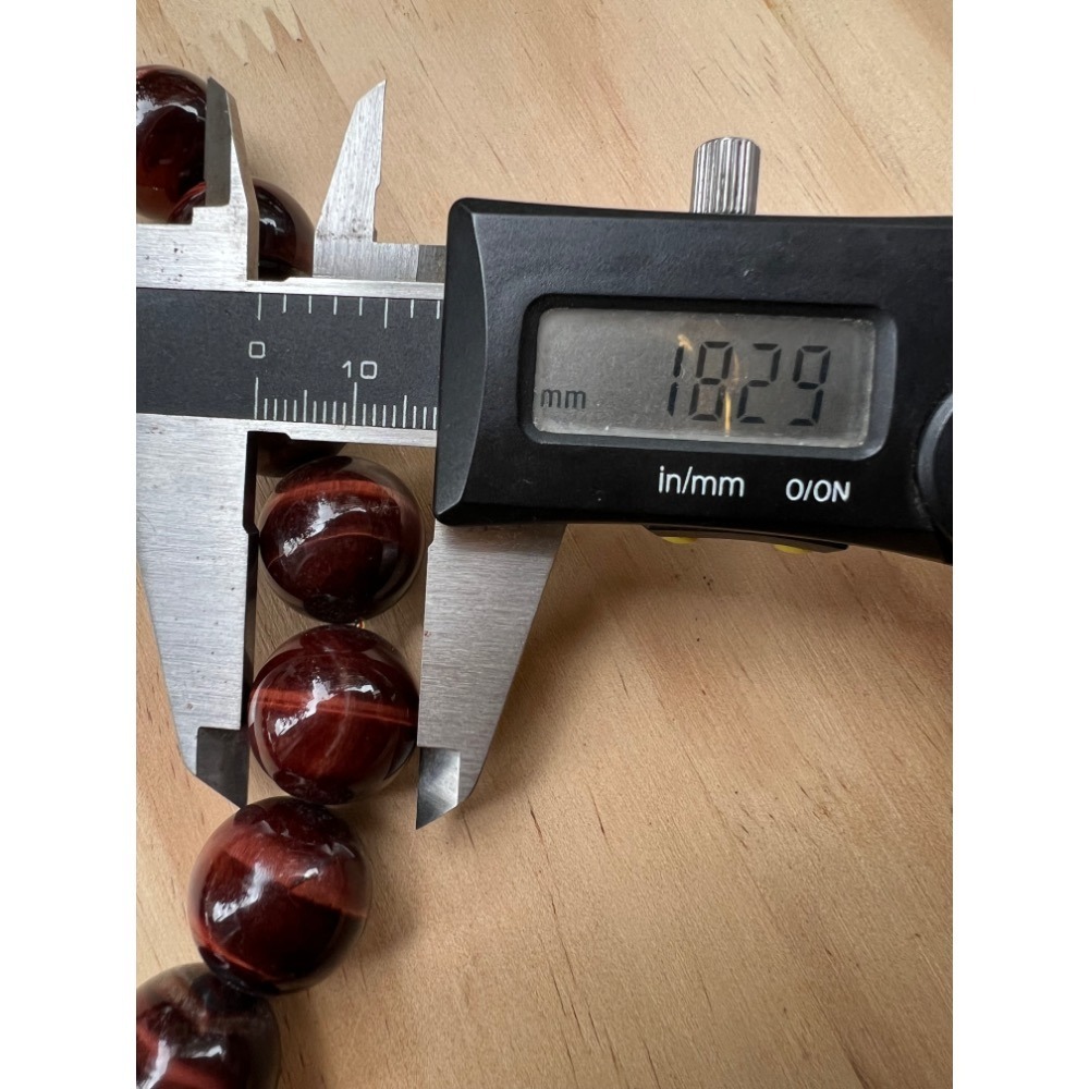 【天珠寺磁場】 天然紅虎眼石手環大顆直徑18mm實品拍攝便宜賣-細節圖8