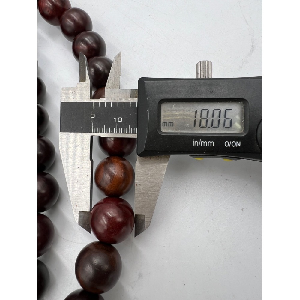 108檀木念珠巨大單直徑1.8公分好撥好盤有大師的fu照片為實物-細節圖7