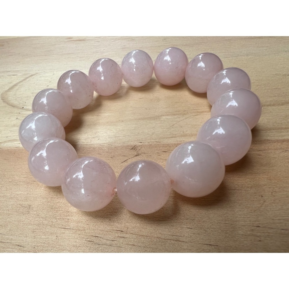 老大爺老貨粉水晶手錬單顆直徑約14mm粉亮內呈現有水晶礦的紋路可見站長精挑細選過的顆顆美讓招桃花運更美滿幸福照片為樣品-細節圖4