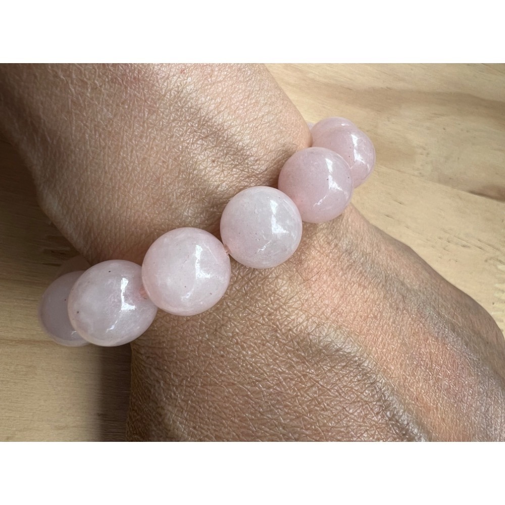老大爺老貨粉水晶手錬單顆直徑約14mm粉亮內呈現有水晶礦的紋路可見站長精挑細選過的顆顆美讓招桃花運更美滿幸福照片為樣品-細節圖11